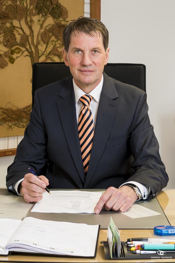 matena moments / Business