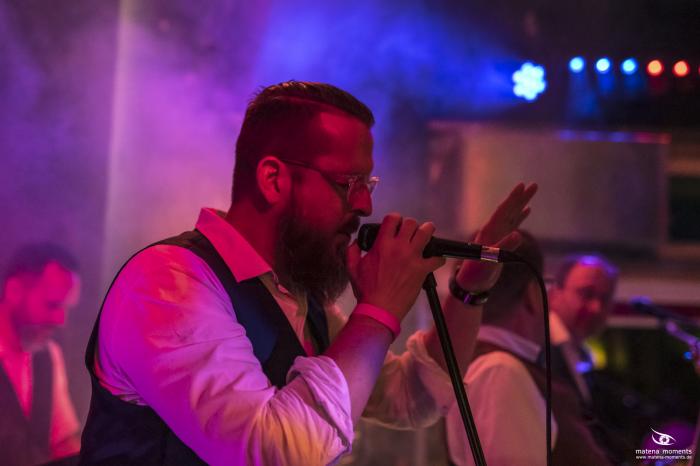 matena moments / Business