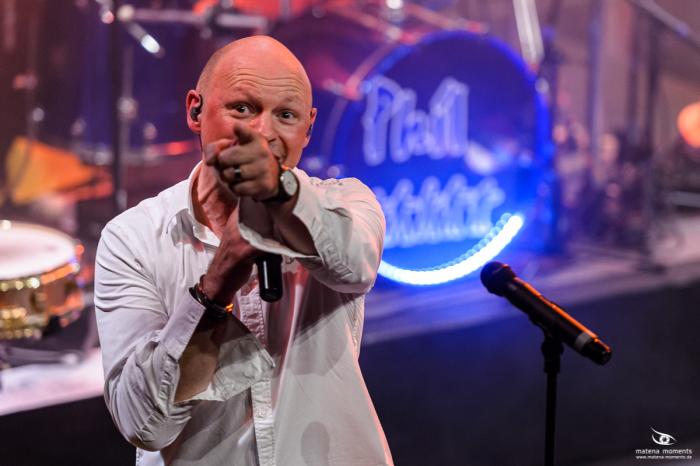 matena moments / Business