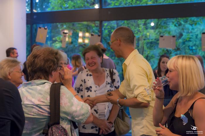 matena moments / Business