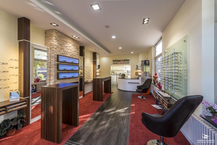 matena moments / Business