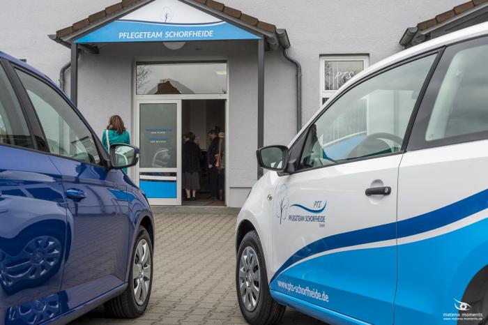 matena moments / Business