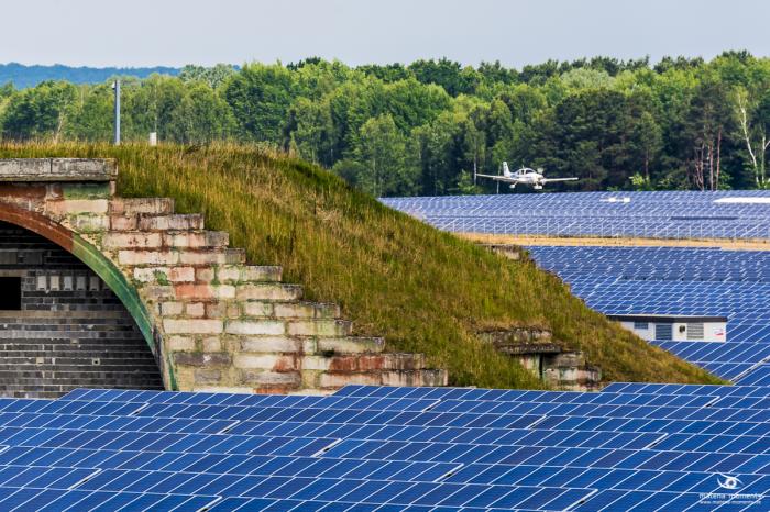 matena moments / Business