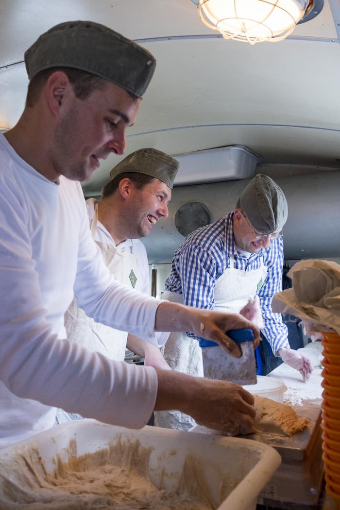 matena moments / Business